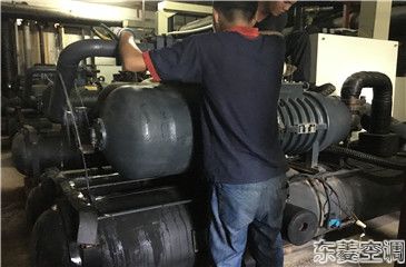 風(fēng)冷熱泵螺桿式冷水機(jī)組保養(yǎng)需注意哪些事項(xiàng)？
